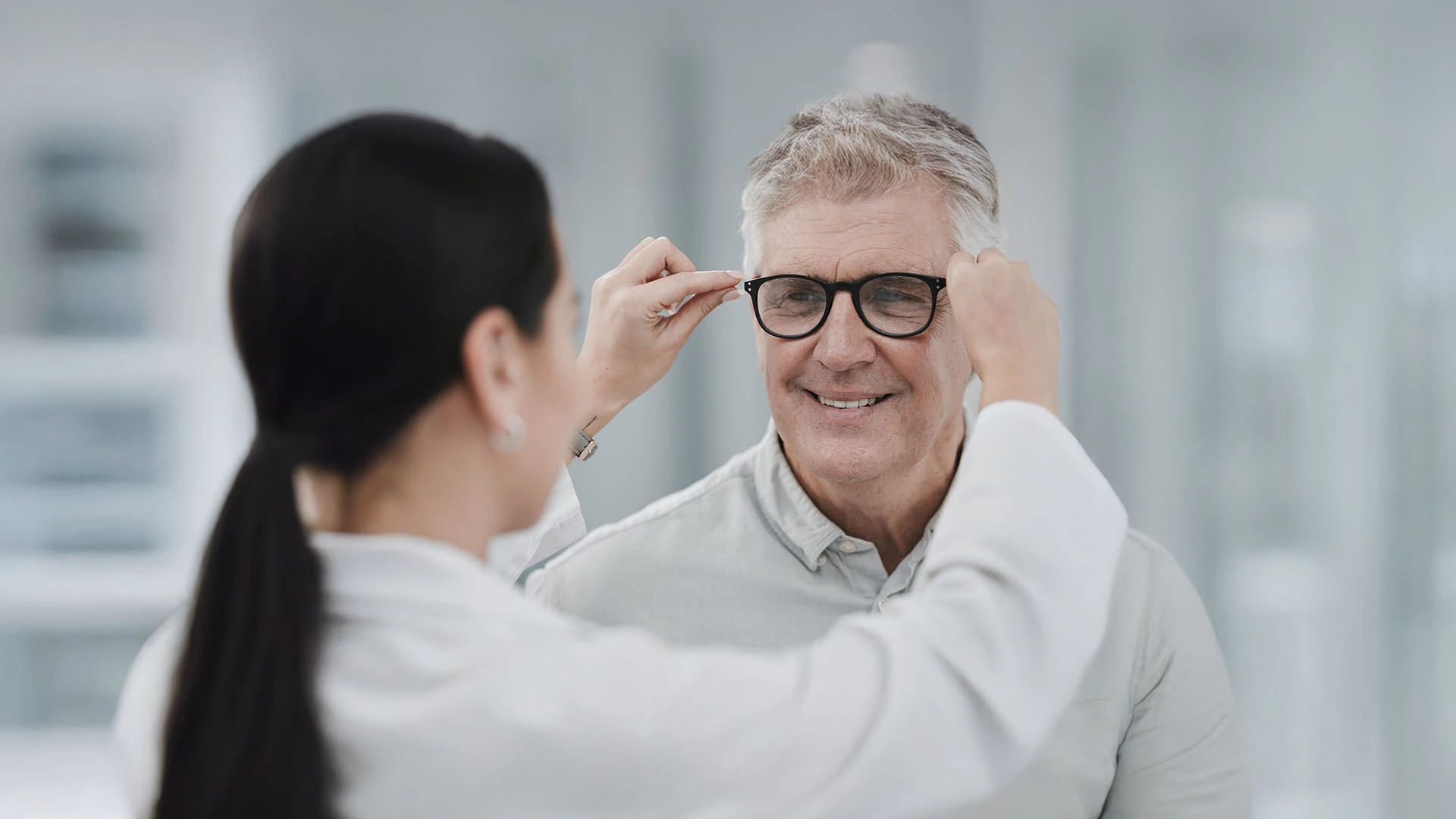Visão e envelhecimento: como cuidar dos olhos à medida que envelhecemos